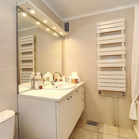 Apartment Renove 1650 - Skis Aux Pieds - Fr-1-575-196